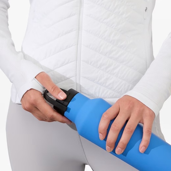 ATHLETA Women's White Quilted Ski Jacket - Picture 8 of 16